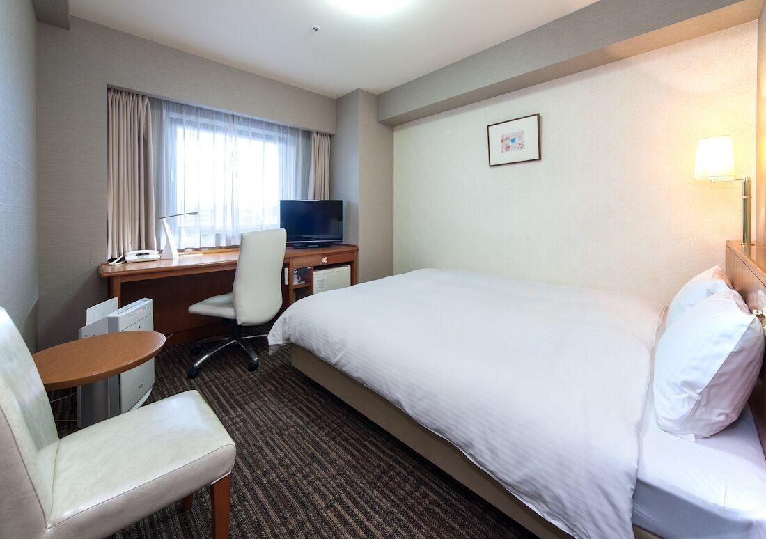 Daiwa Roynet Hotel Toyama Toyama Station Exterior foto