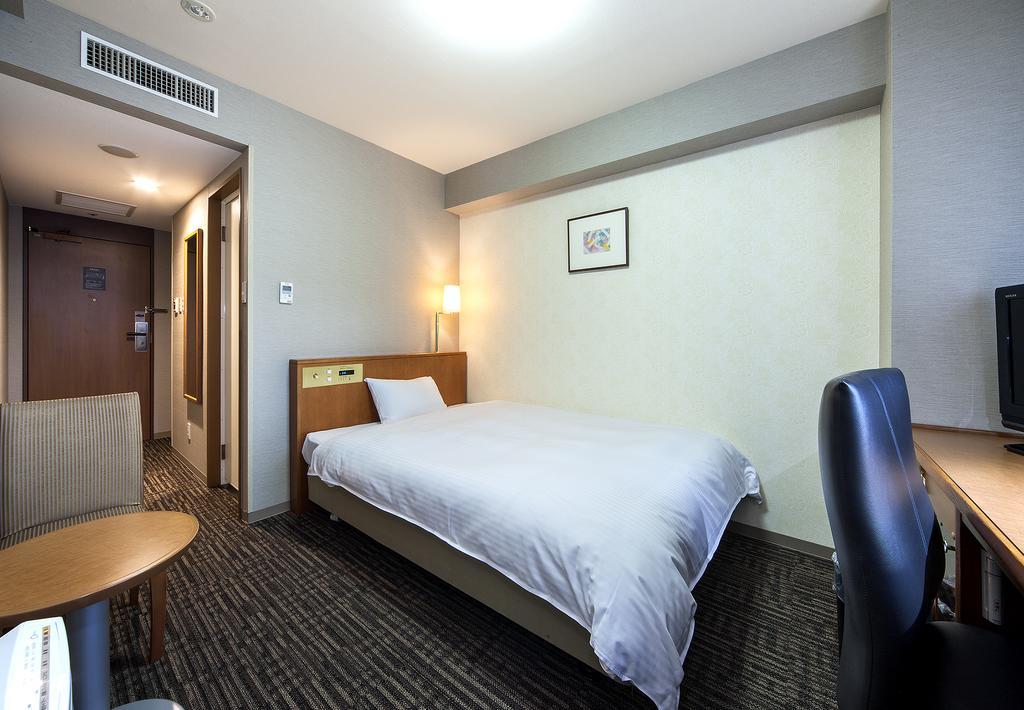 Daiwa Roynet Hotel Toyama Toyama Station Quarto foto