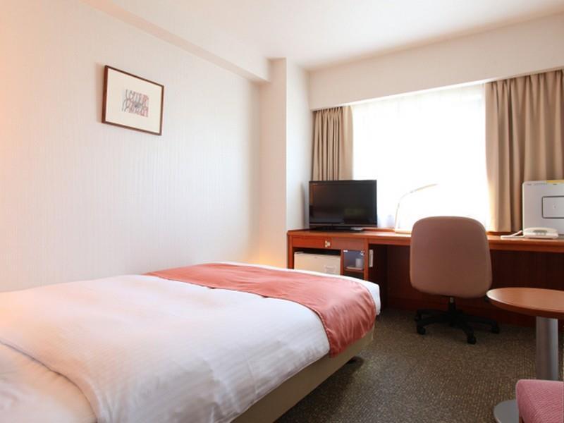 Daiwa Roynet Hotel Toyama Toyama Station Exterior foto